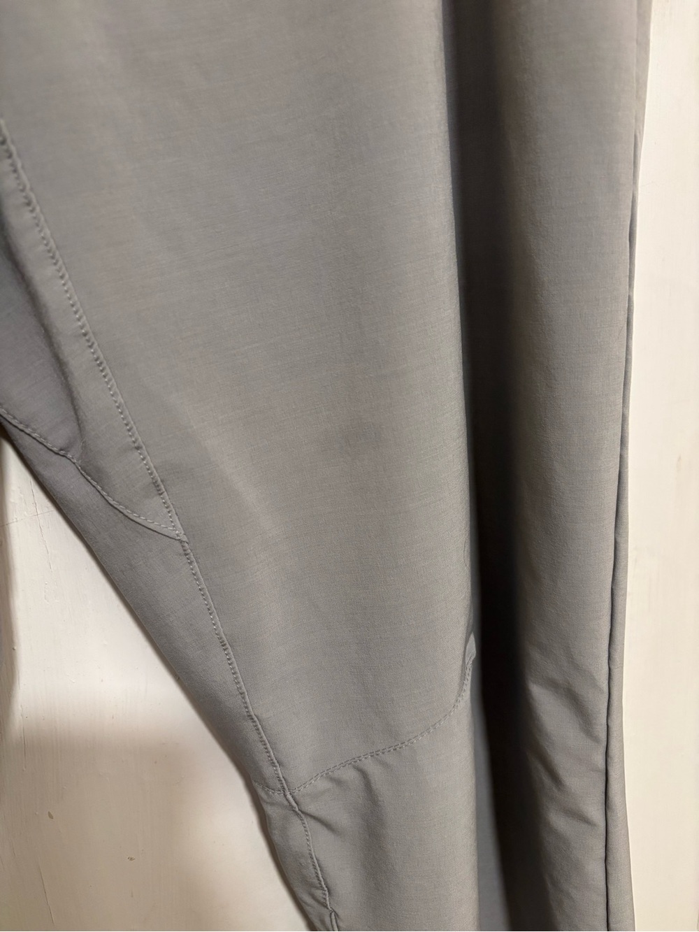 Fabletics Men's Light Gray Stretch Chinos - Picture 4 of 4